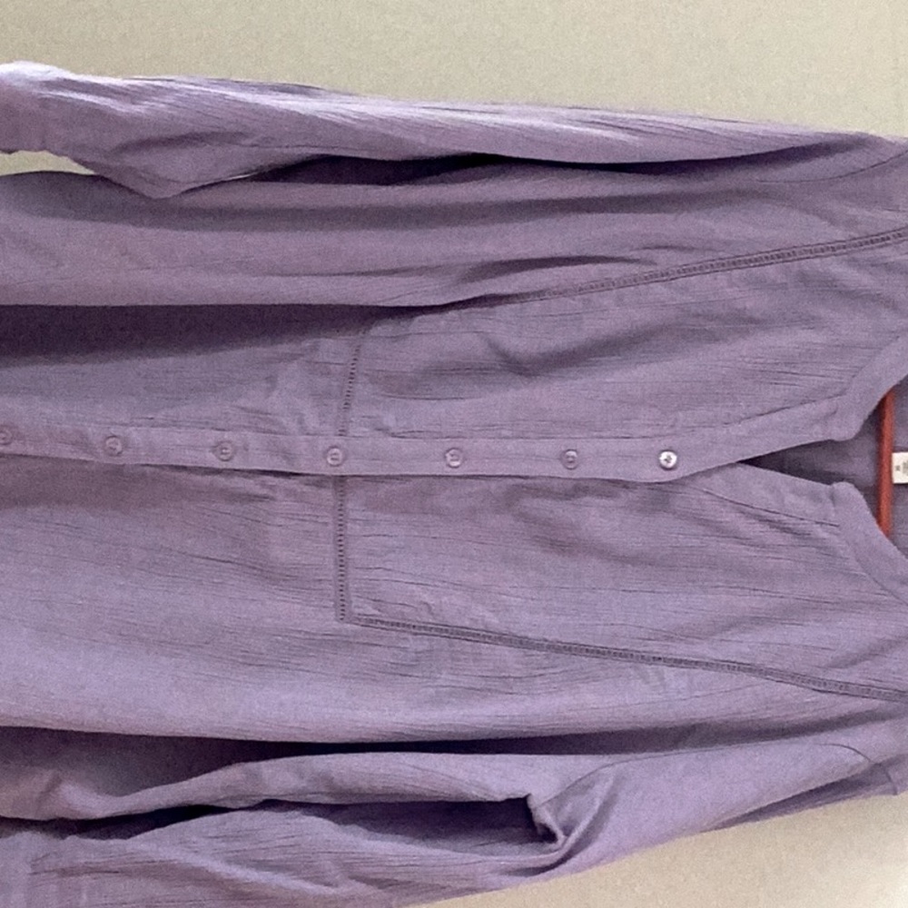 Excellent condition lilac Coldwater Creek top, size 1X